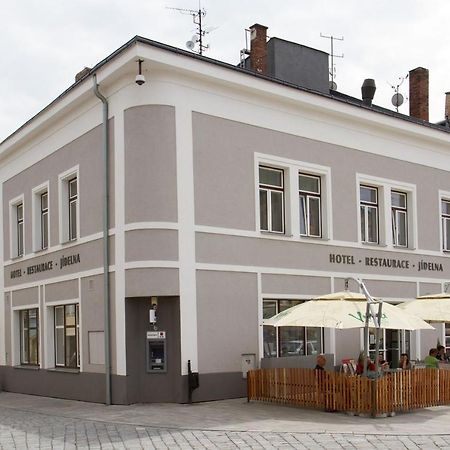 Hotel THT Polička Exterior foto